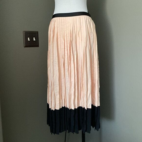 NWOT Kate Spade Two Tone Colorblock Accordion Pleat Crepe Skirt Peach Black - Picture 3 of 11